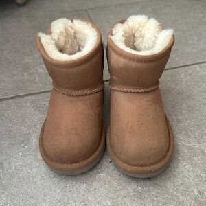 Ugg Jona Boots Kid